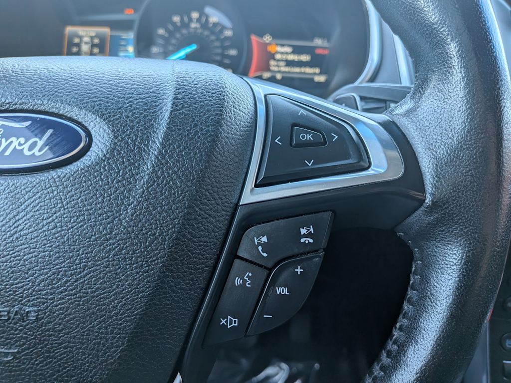 Thumbnail: 2016 Ford Edge - 31