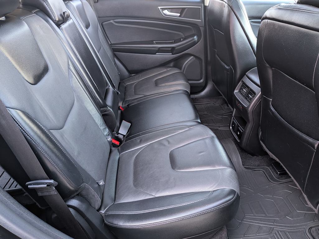 Thumbnail: 2016 Ford Edge - 28