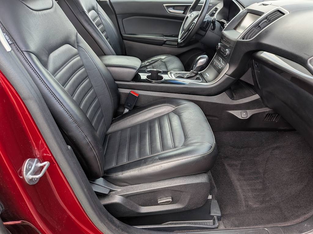 Thumbnail: 2015 Ford Edge - 10