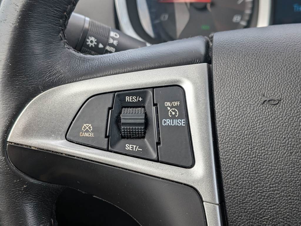 Thumbnail: 2017 Chevrolet Equinox - 30