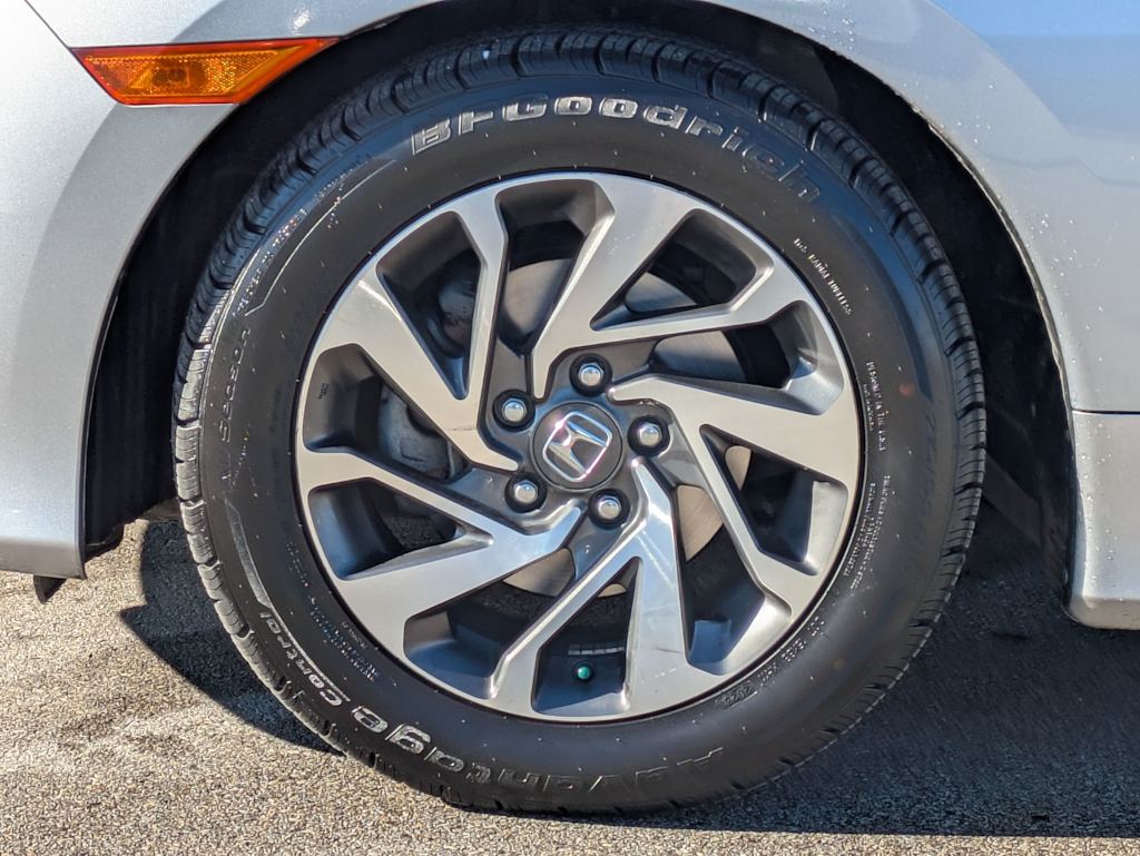 Thumbnail: 2016 Honda Civic - 8