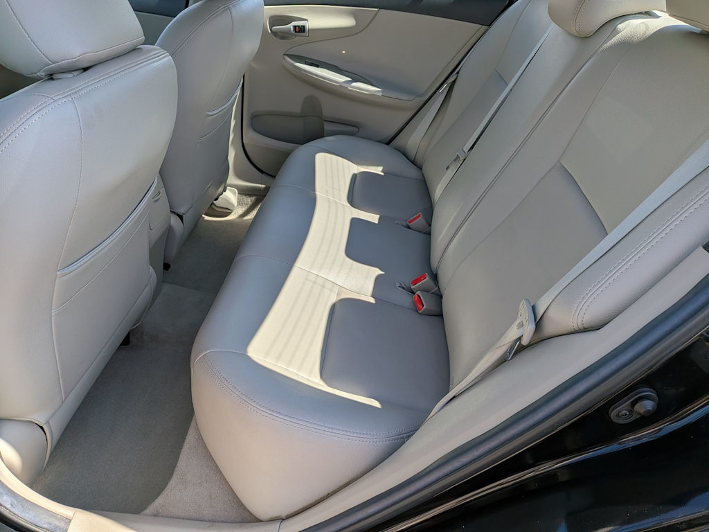 Thumbnail: 2013 Toyota Corolla - 12