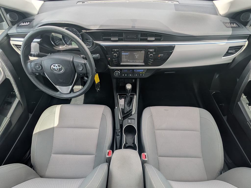 Thumbnail: 2015 Toyota Corolla - 9