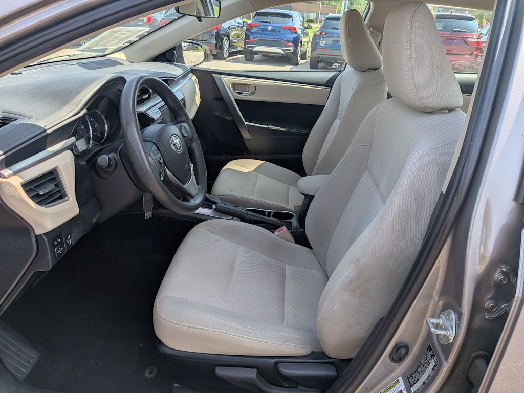 Thumbnail: 2014 Toyota Corolla - 10