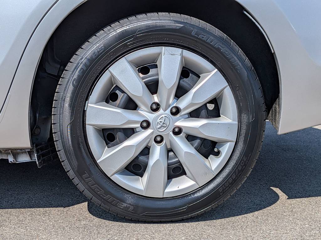 Thumbnail: 2014 Toyota Corolla - 8