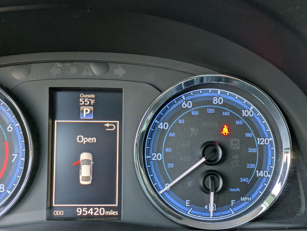 Thumbnail: 2017 Toyota Corolla - 16