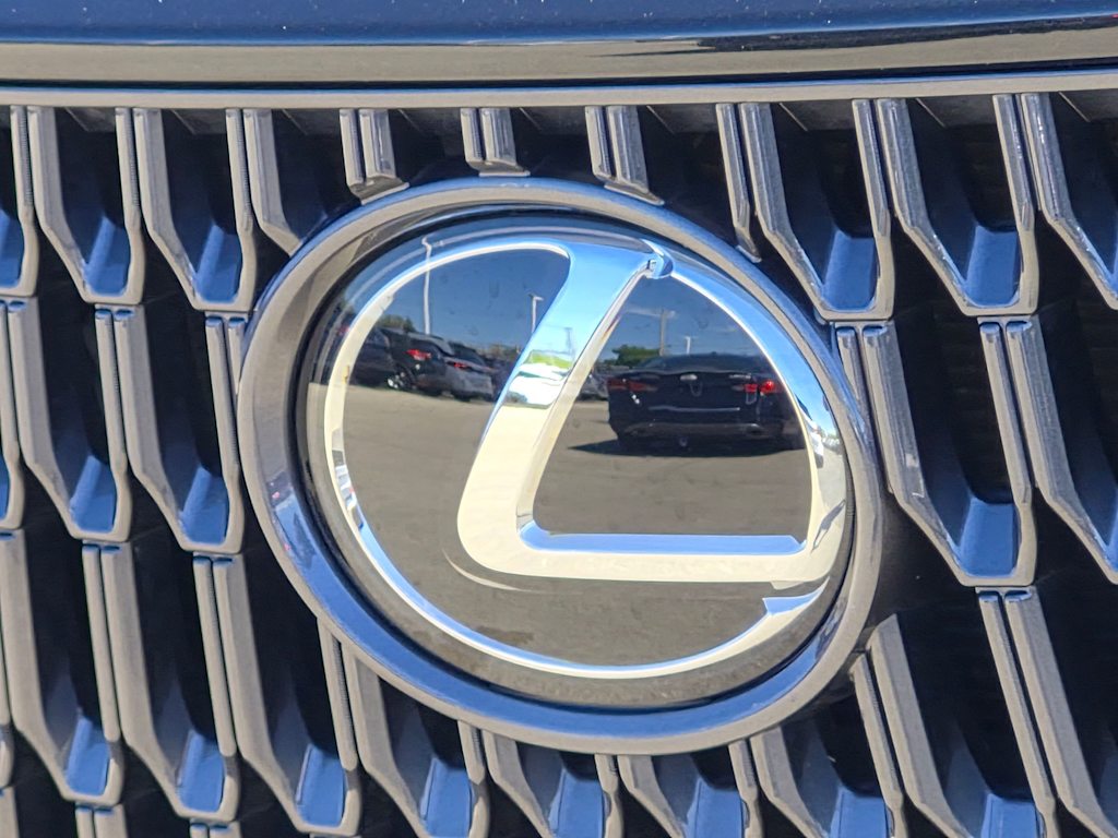 Thumbnail: 2024 Lexus ES - 15