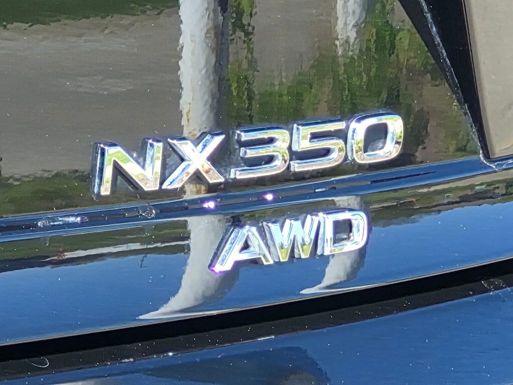 Thumbnail: 2024 Lexus ES - 30