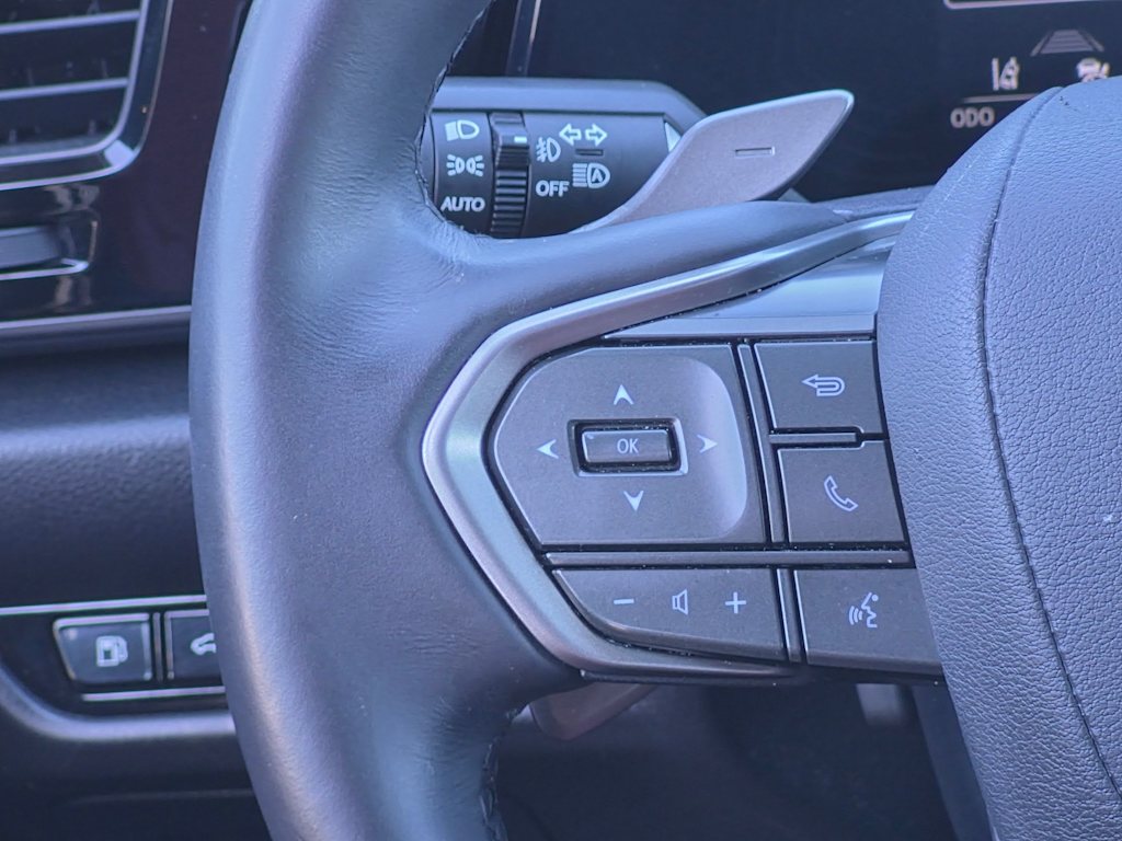Thumbnail: 2024 Lexus ES - 39