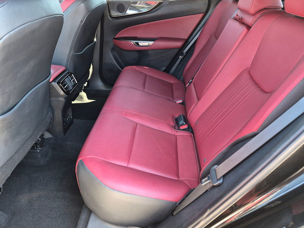 Thumbnail: 2024 Lexus ES - 35