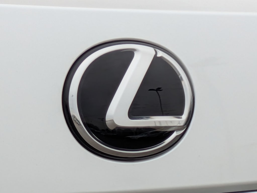 Thumbnail: 2022 Lexus RX - 7