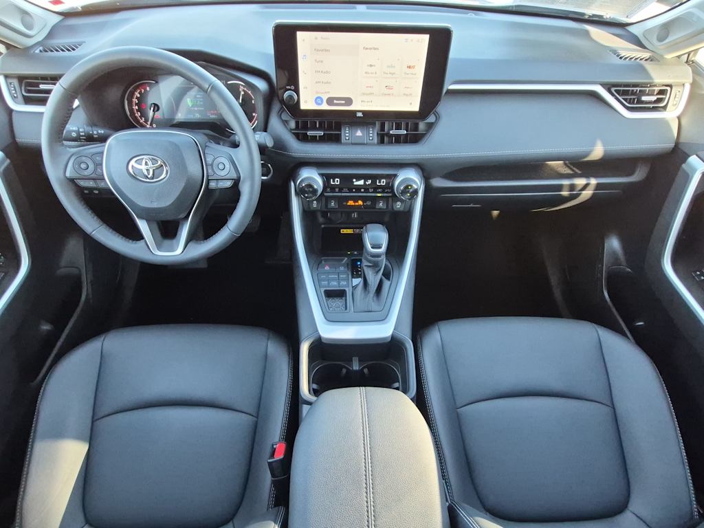 Thumbnail: 2025 Toyota RAV4 - 8