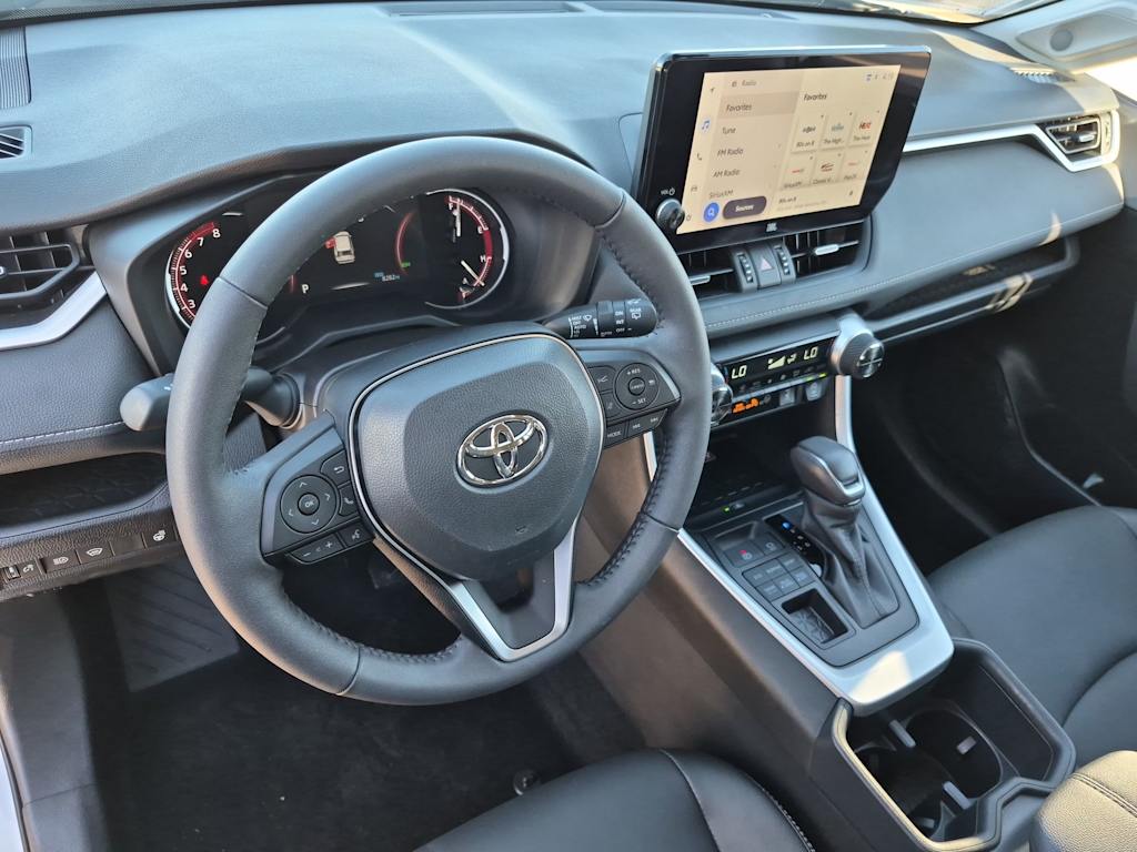 Thumbnail: 2025 Toyota RAV4 - 2