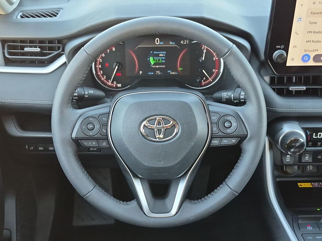 Thumbnail: 2025 Toyota RAV4 - 12