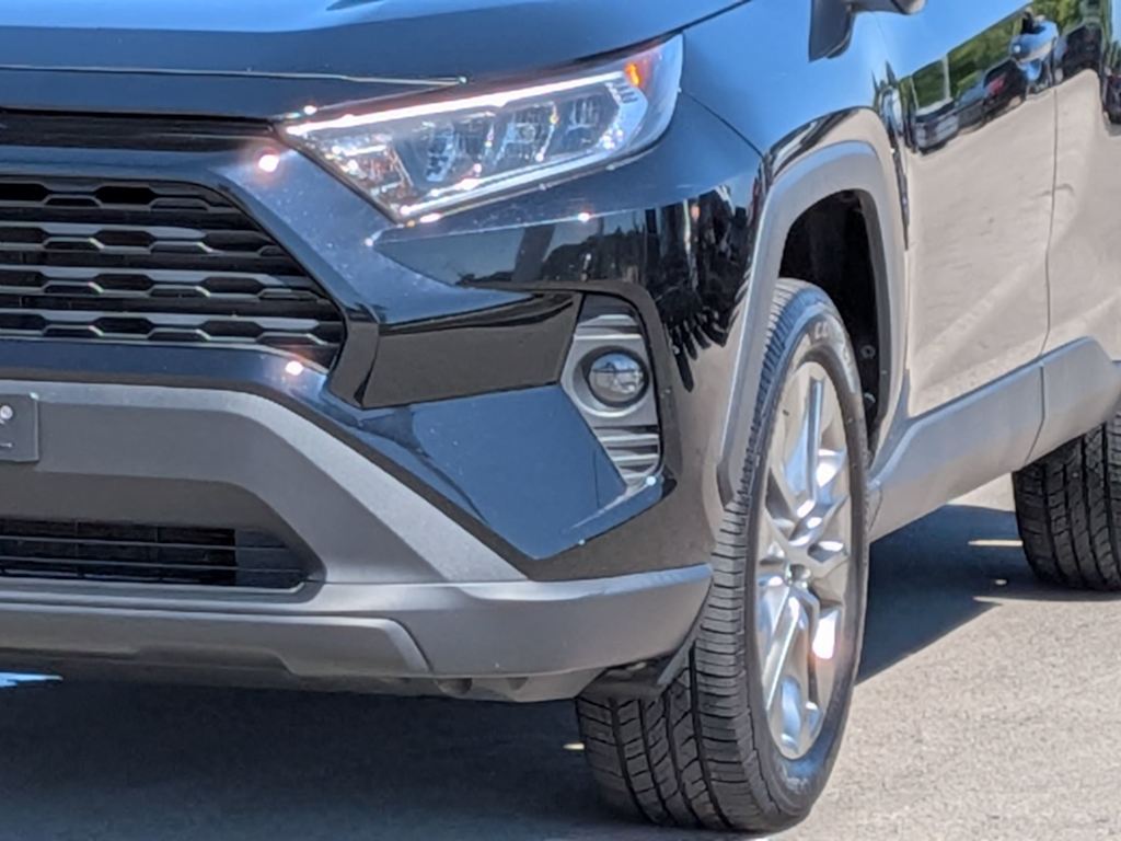 Thumbnail: 2021 Toyota RAV4 - 23