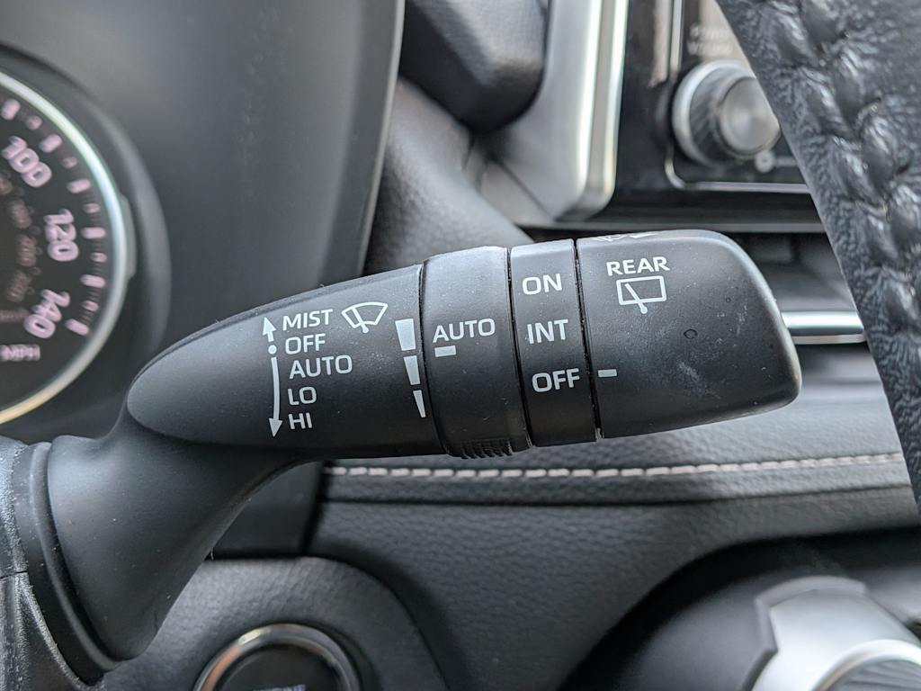 Thumbnail: 2021 Toyota RAV4 - 31