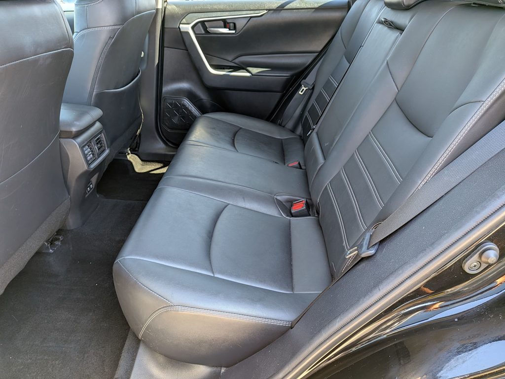 Thumbnail: 2021 Toyota RAV4 - 27