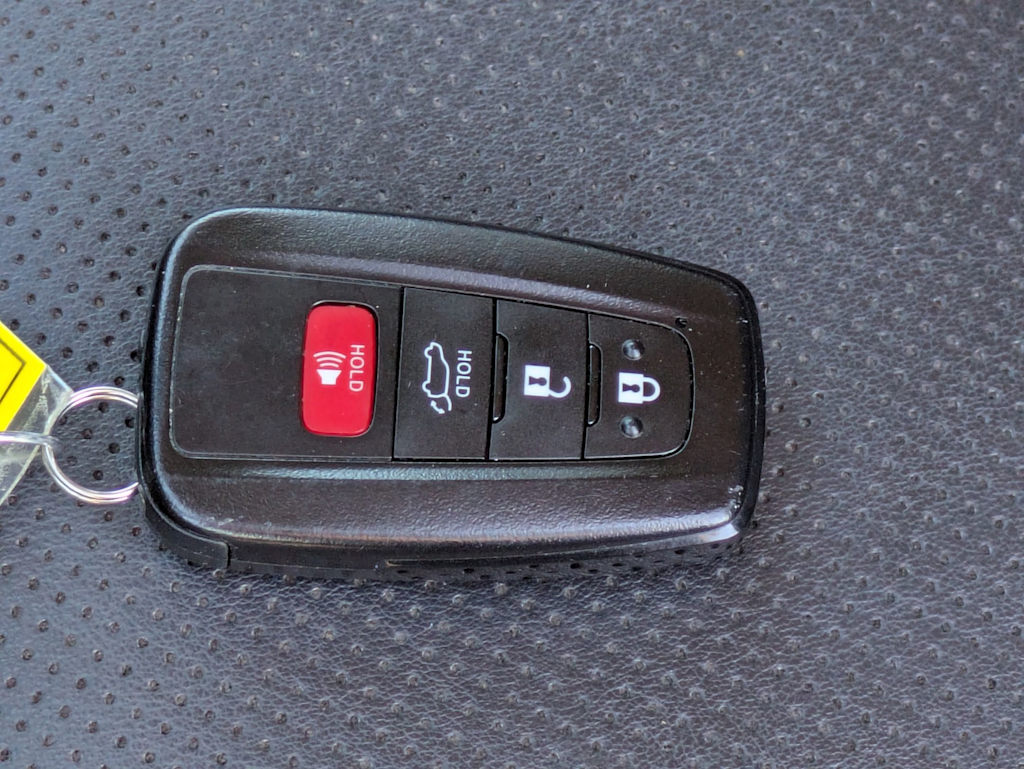 Thumbnail: 2020 Toyota RAV4 - 17