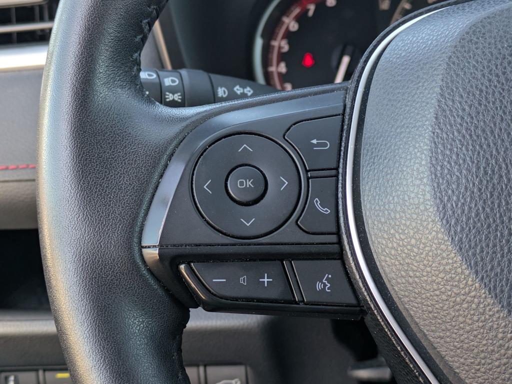 Thumbnail: 2020 Toyota RAV4 - 30