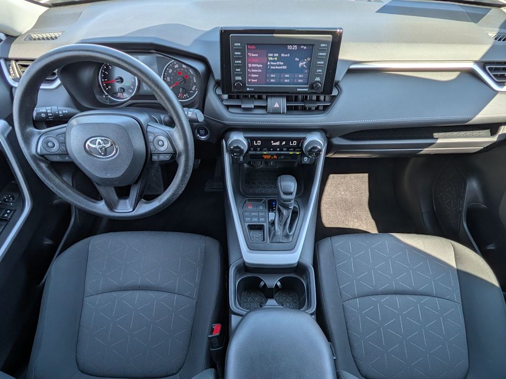 Thumbnail: 2020 Toyota RAV4 - 8