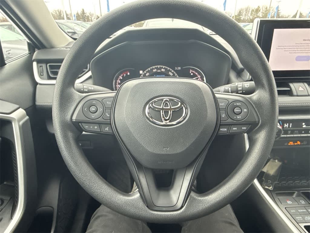 2023 Toyota RAV4 XLE 12