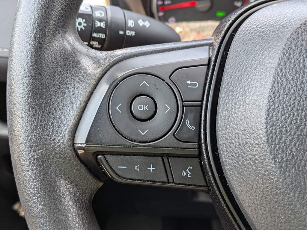 Thumbnail: 2020 Toyota RAV4 - 28