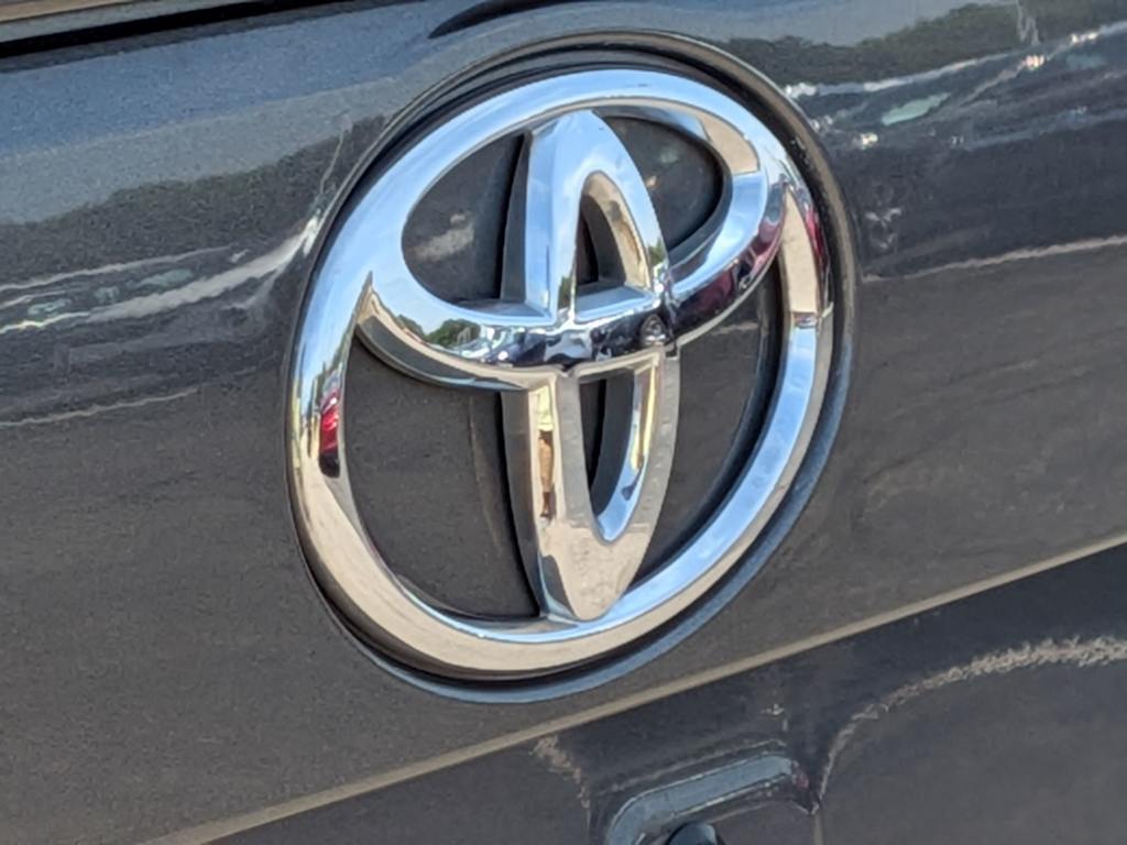 Thumbnail: 2020 Toyota RAV4 - 6