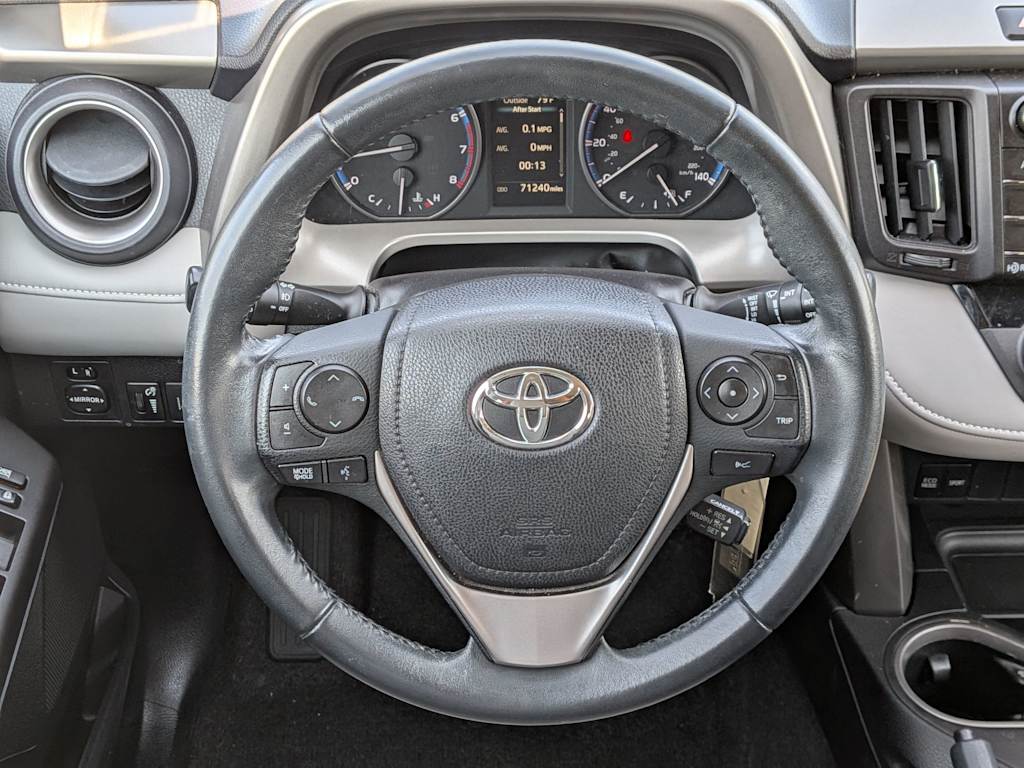 Thumbnail: 2017 Toyota RAV4 - 12