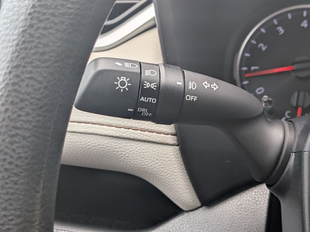 Thumbnail: 2021 Toyota RAV4 - 31