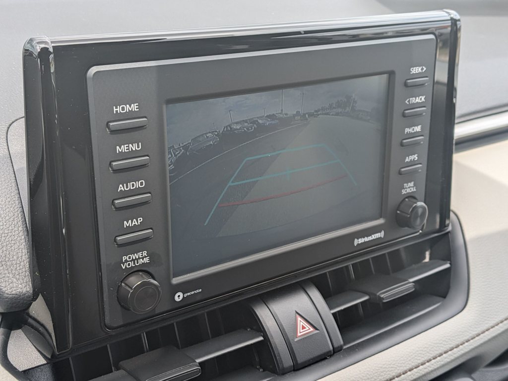 Thumbnail: 2021 Toyota RAV4 - 32