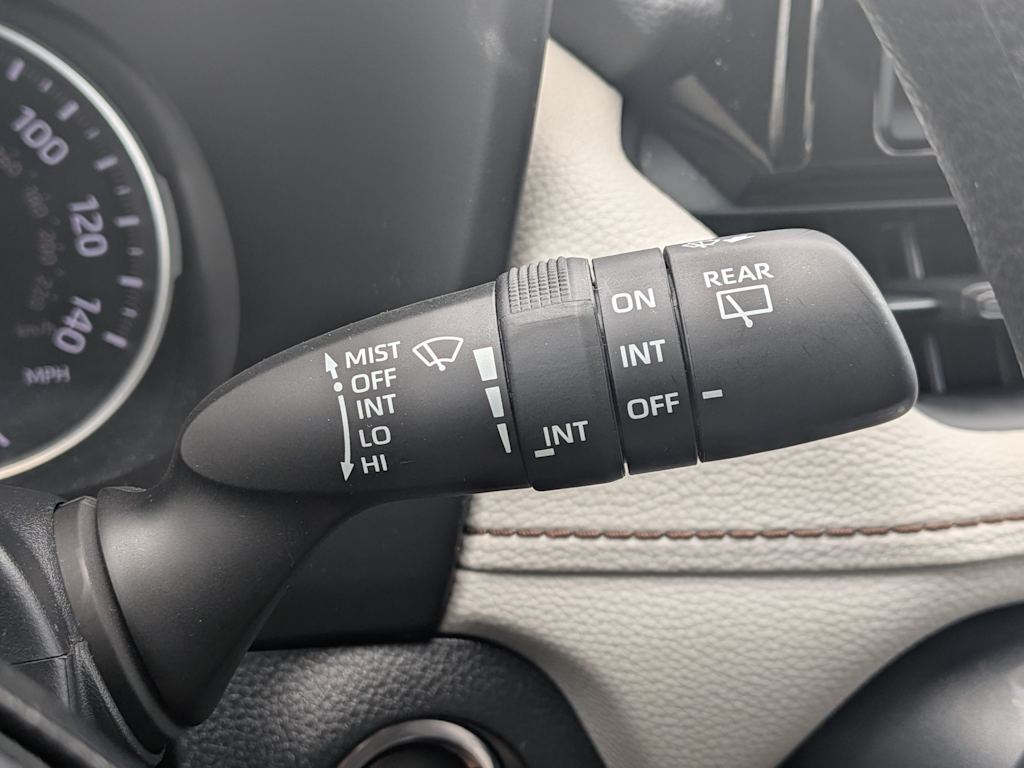 Thumbnail: 2021 Toyota RAV4 - 14