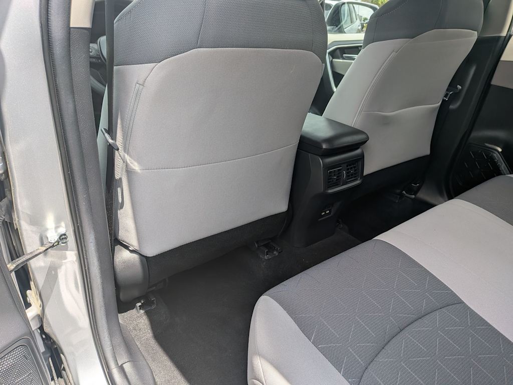 Thumbnail: 2021 Toyota RAV4 - 11