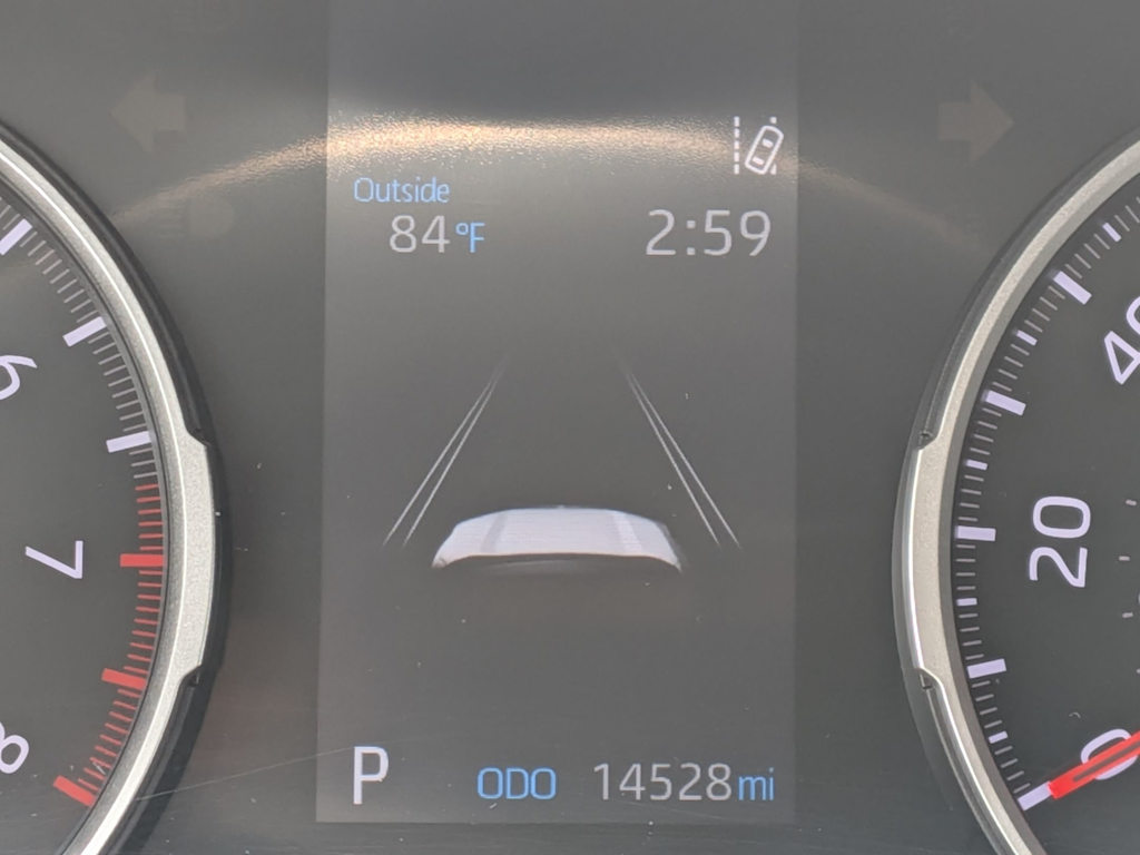 Thumbnail: 2021 Toyota RAV4 - 15