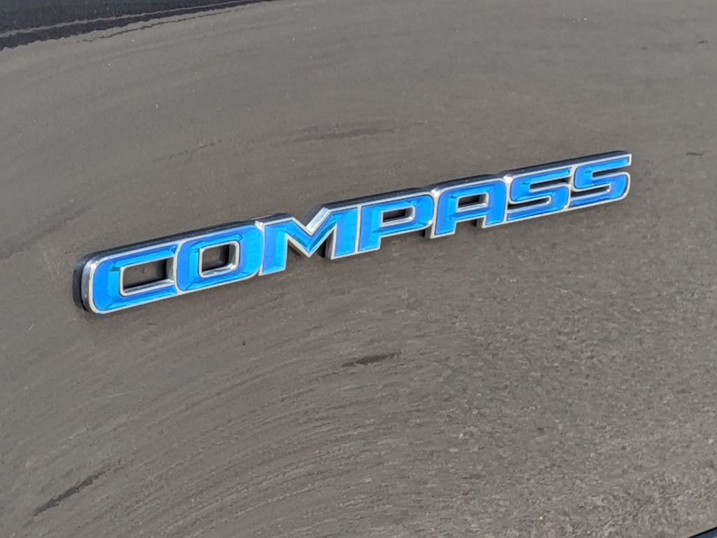 Thumbnail: 2022 Jeep Compass - 6