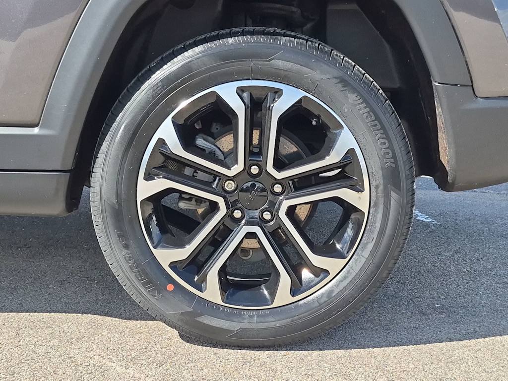 Thumbnail: 2022 Jeep Compass - 7
