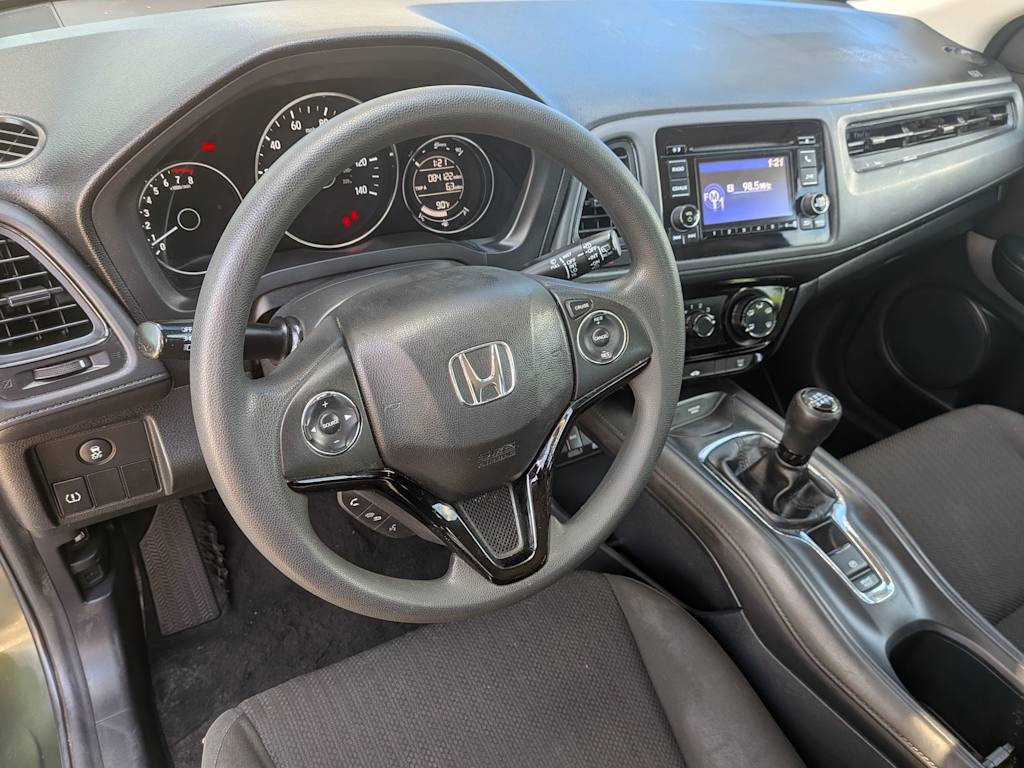 Thumbnail: 2017 Honda HR-V - 2