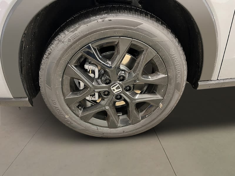 2025 Honda HR-V Sport 8