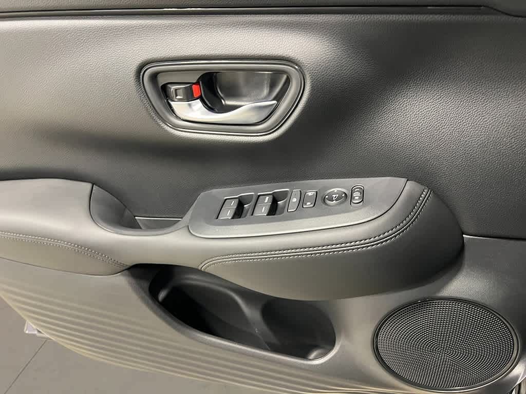 Thumbnail: 2025 Honda HR-V - 20