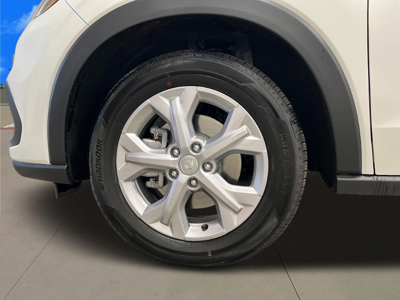 2025 Honda HR-V LX 8