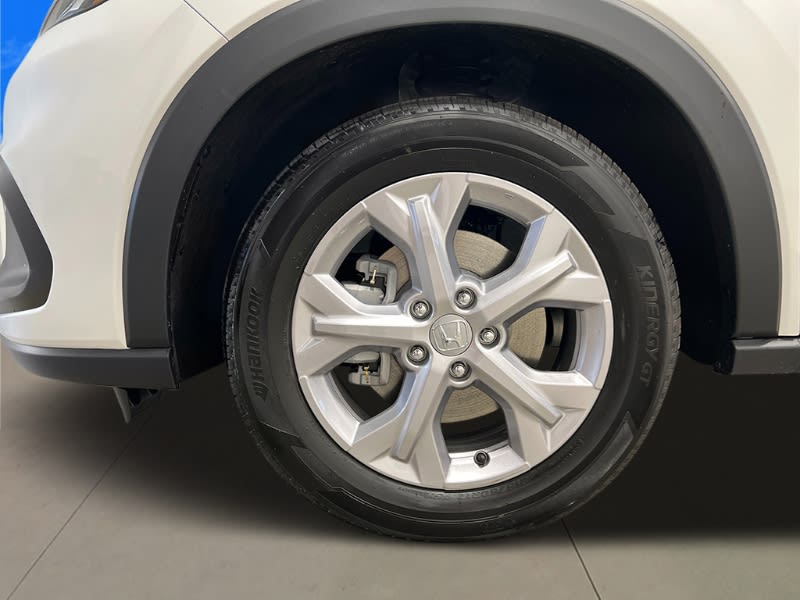 2025 Honda HR-V LX 8