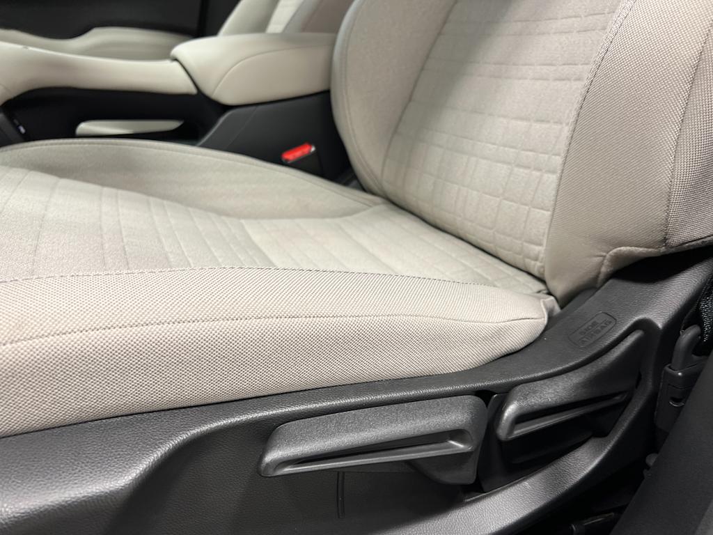 2025 Honda HR-V LX 22