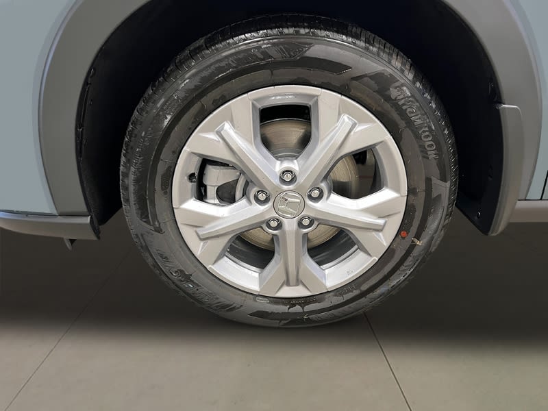 2025 Honda HR-V LX 8