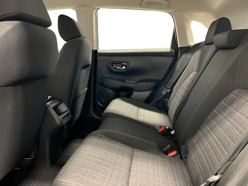 2025 Honda HR-V LX 28