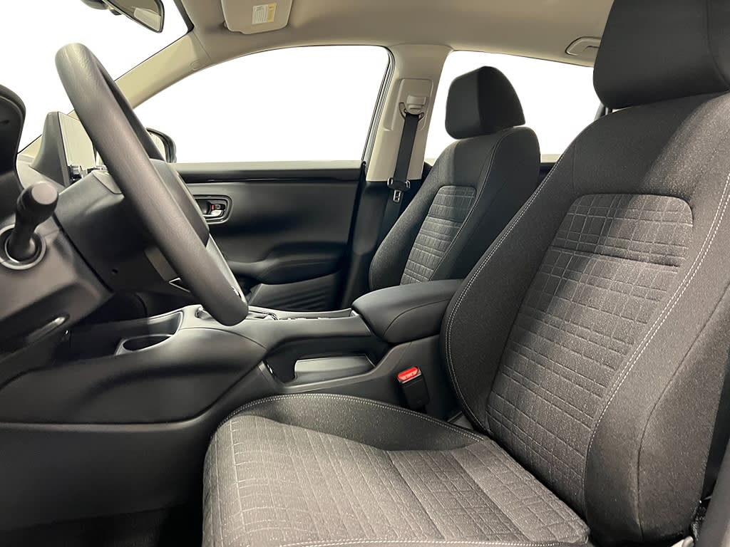 2025 Honda HR-V LX 11