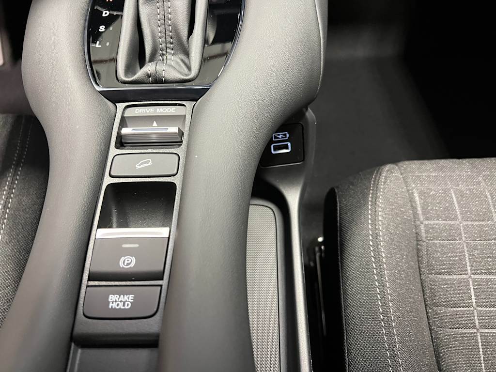 2025 Honda HR-V LX 15