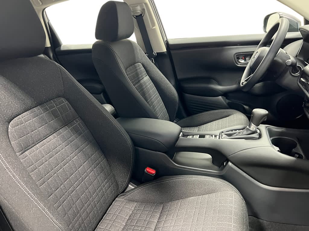2025 Honda HR-V LX 11