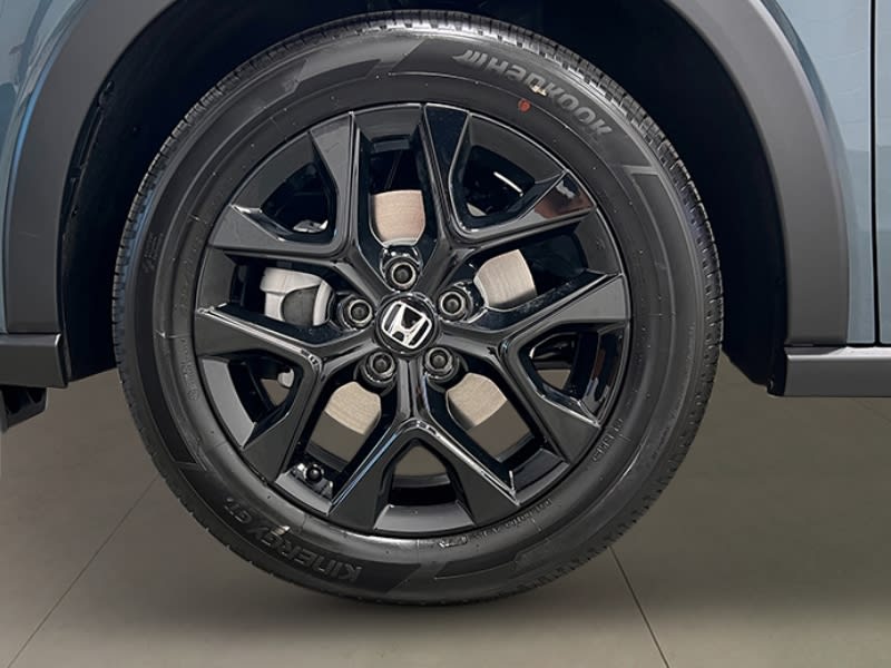 2025 Honda HR-V Sport 8