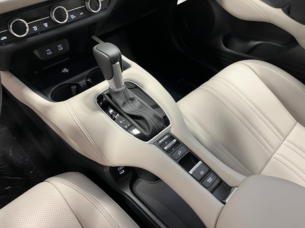 Thumbnail: 2026 Honda HR-V - 15