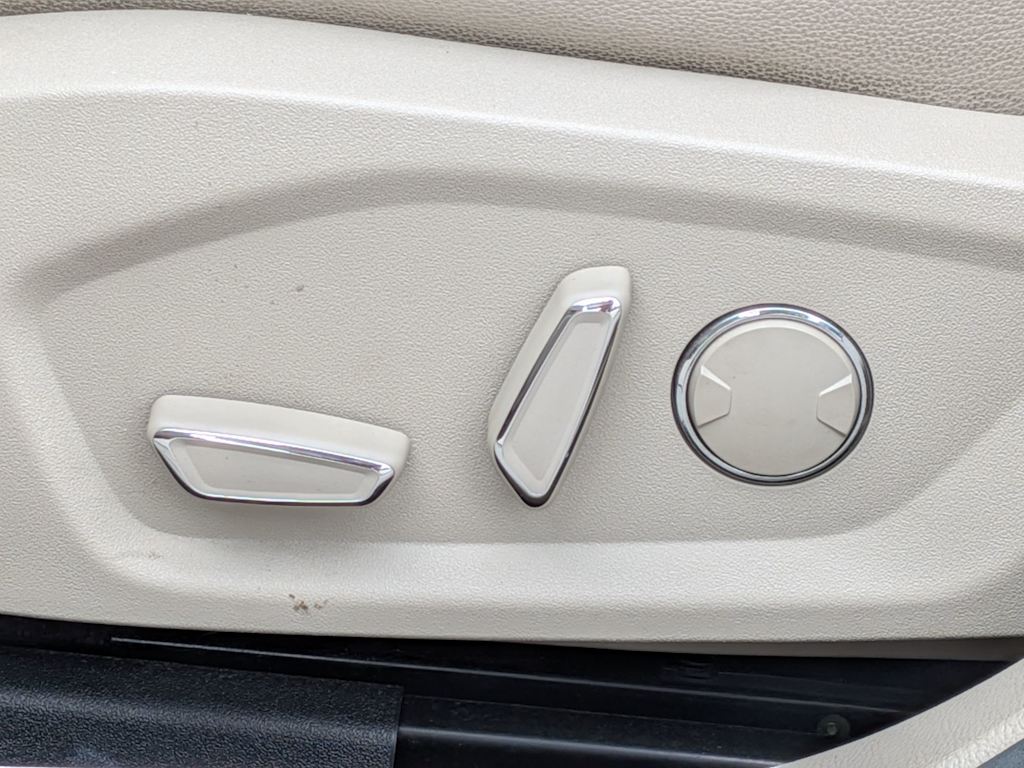 Thumbnail: 2017 Ford Fusion - 26