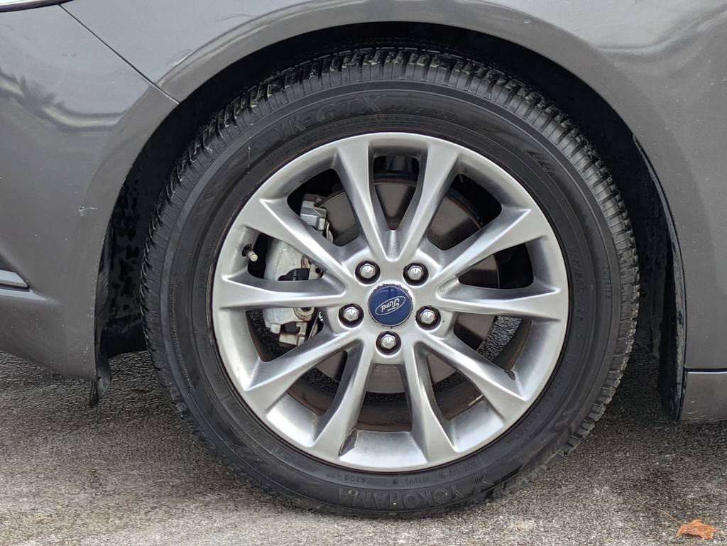 Thumbnail: 2017 Ford Fusion - 8